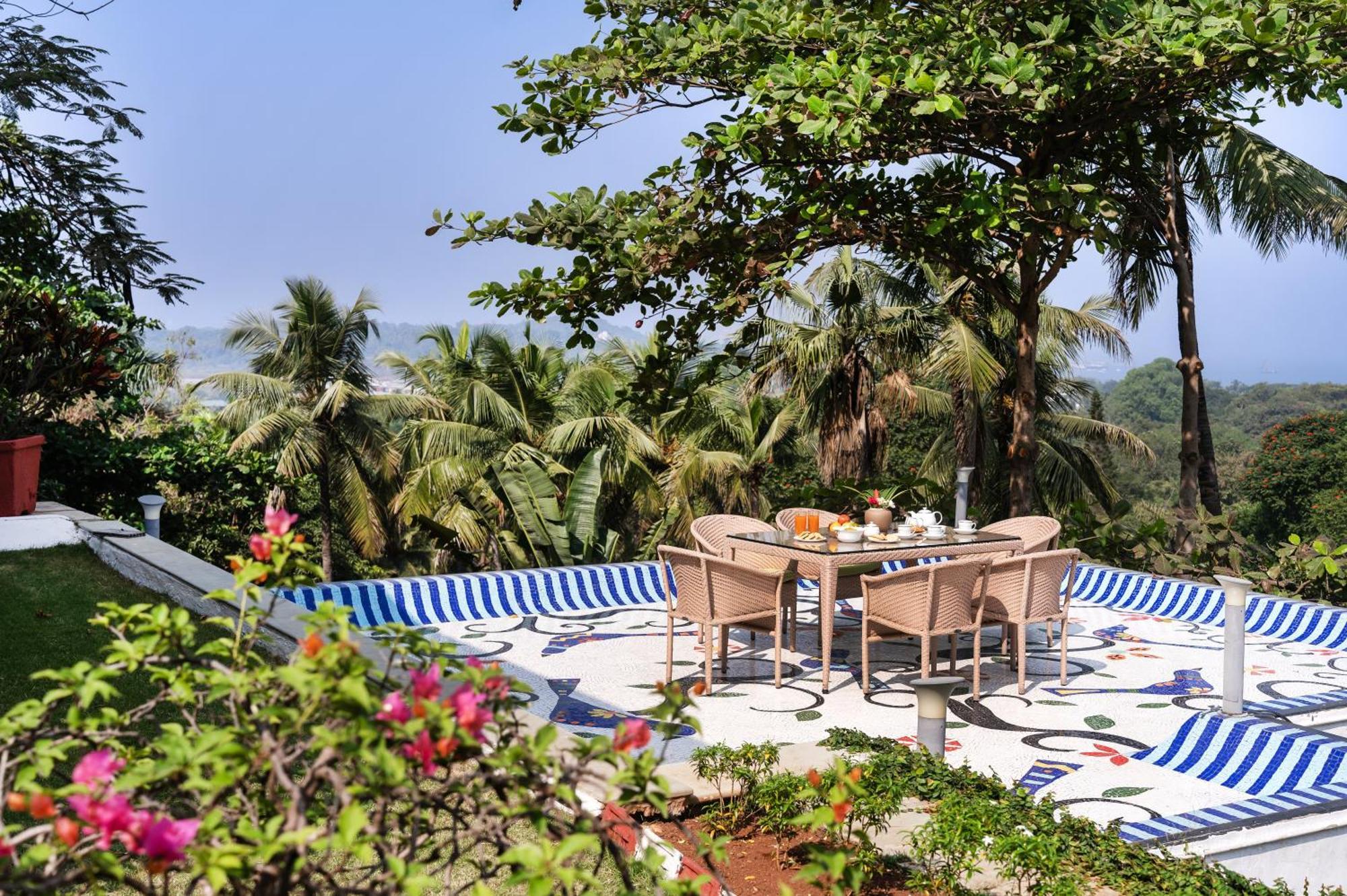 Saffronstays Pride Rock Mandve Buitenkant foto