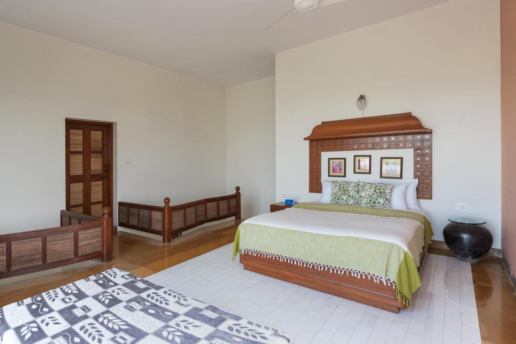 Saffronstays Pride Rock Mandve Buitenkant foto